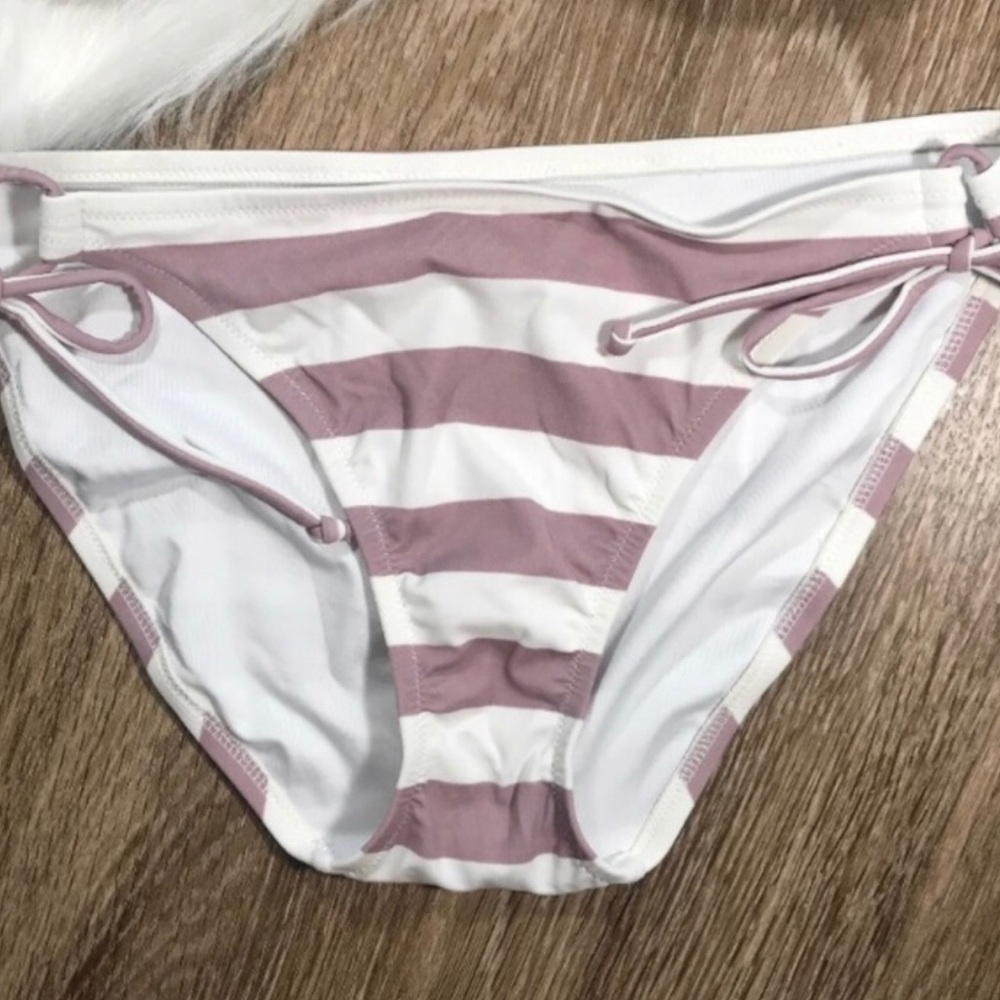 ISO. A push up top to match the bottoms! 34DD36DD